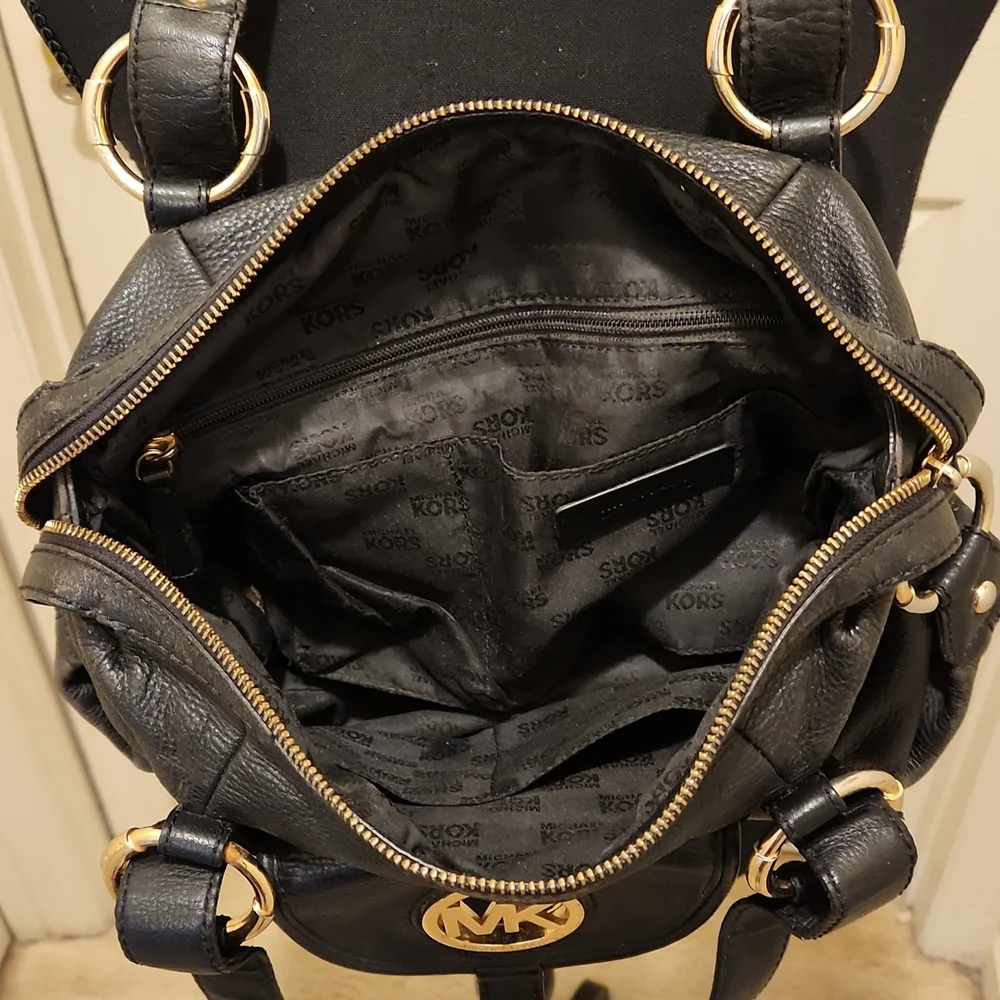 Michael Michael Kors, Black & Gold Satchel Purse - Picture 11 of 16
